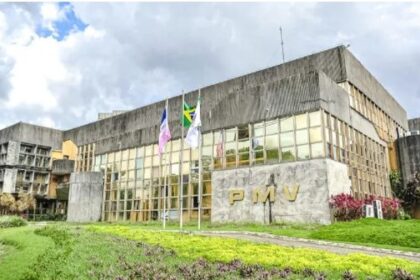Band cita pesquisa realizada pela Paraná Pesquisas em Vitória.