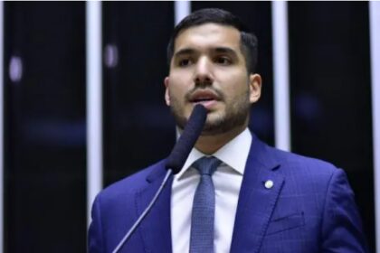 Revista Oeste cita pesquisa realizada pela Paraná Pesquisas em Fortaleza.