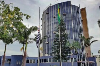 Band cita pesquisa realizada pela Paraná Pesquisas em Mogi Guaçu.