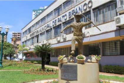 Alerta Paraná cita pesquisa realizada pela Paraná Pesquisas em Pato Branco.