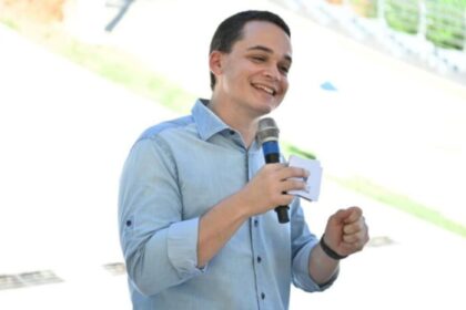 Poder 360 cita pesquisa realizada pela Paraná Pesquisas em Vitória.