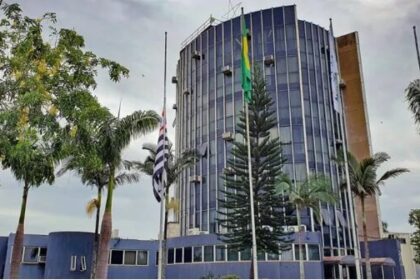 Band cita pesquisa realizada pela Paraná Pesquisas em Mogi Guaçu.