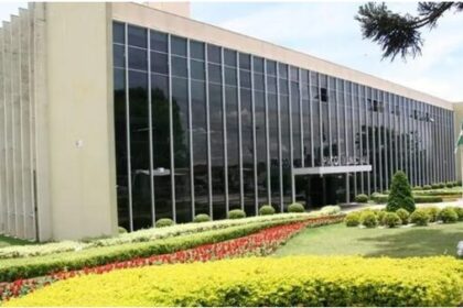 Band cita pesquisa realizada pela Paraná Pesquisas em Guarapuava.