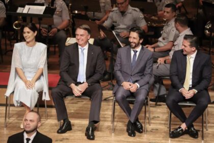 011 News cita pesquisa realizada pela Paraná Pesquisas em São Paulo.