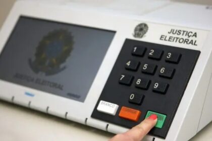 Revista Oeste cita pesquisas realizada pela Paraná Pesquisas em Palmas.
