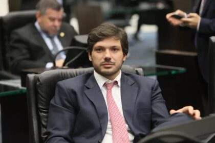RIC cita pesquisas realizada pela Paraná Pesquisas em Londrina.