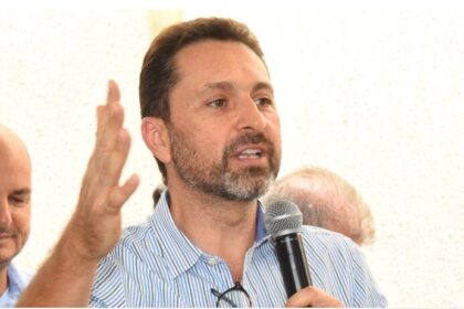 A Redação cita pesquisa realizada pela Paraná Pesquisas em Aparecida de Goiânia.