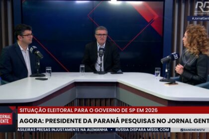 Rádio Bandeirantes cita pesquisa realizada pela Paraná Pesquisas.