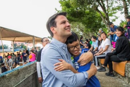 D'Ponta cita pesquisa realizada pela Paraná Pesquisas em Curitiba.