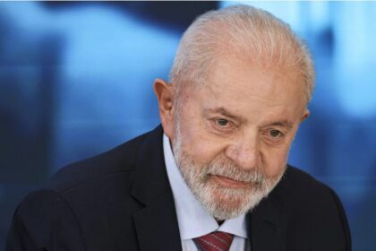 Conexão Política cita pesquisa realizada pela Paraná Pesquisas.