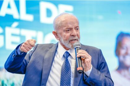 Pleno News cita pesquisa realizada pela Paraná Pesquisas.