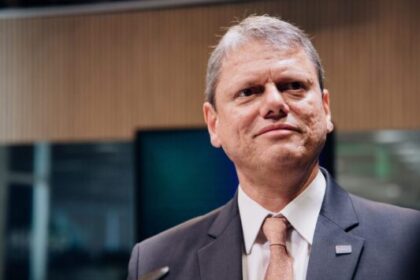 Gazeta do Povo cita pesquisa realizada pela Paraná Pesquisas.
