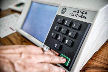 Blog Silvério Filho cita pesquisa realizada pela Paraná Pesquisas.