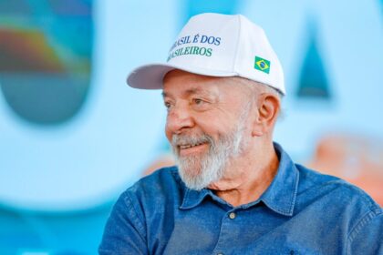 Crusoé cita pesquisa realizada pela Paraná Pesquisas.