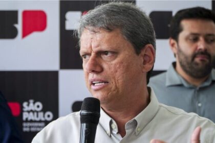 Gazeta do Povo cita pesquisa realizada pela Paraná Pesquisas.