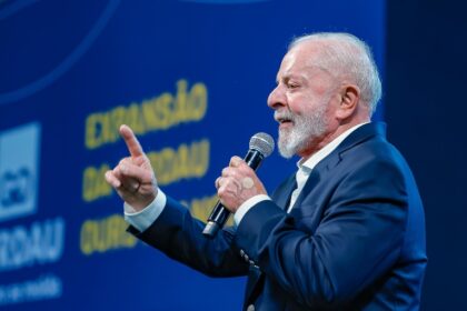 UOL Notícias cita pesquisa realizada pela Paraná Pesquisas no Estado do Rio Grande do Sul.