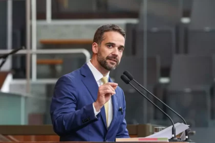O Sul cita pesquisa realizada pela Paraná Pesquisas no Estado do Rio Grande do Sul.