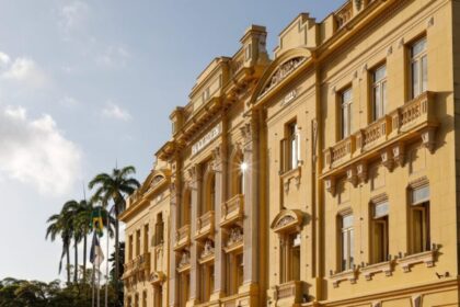 Blog Cenário cita pesquisa realizada pela Paraná Pesquisas no Estado de Pernambuco.