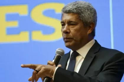CNN cita pesquisa realizada pela Paraná Pesquisas no Estado da Bahia.