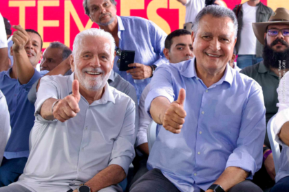 Jornal Grande Bahia cita pesquisa realizada pela Paraná Pesquisas no Estado da Bahia.