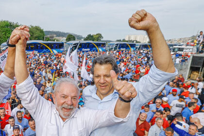 O Cafezinho cita pesquisa realizada pela Paraná Pesquisas no Estado de São Paulo.