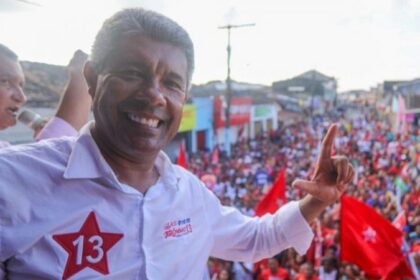 Jovem Pan cita pesquisa realizada pela Paraná Pesquisas no Estado da Bahia.