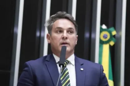 Revista Oeste cita pesquisa realizada pela Paraná Pesquisas no Estado do Rio Grande do Sul.