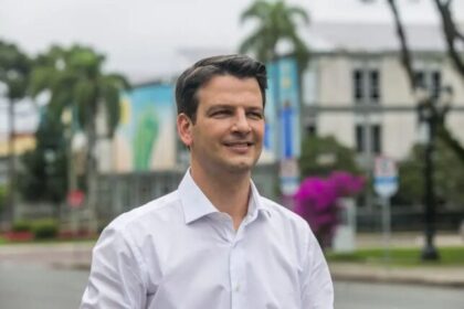 XV Curitiba cita pesquisa realizada pela Paraná Pesquisas no Município de Curitiba.