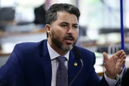 Painel Político cita pesquisa realizada pela Paraná Pesquisas no Estado de Rondônia.