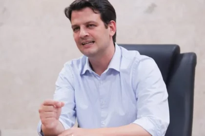 Tribuna do Paraná cita pesquisa realizada pela Paraná Pesquisas no Município de Curitiba.