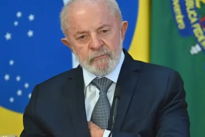 Revista Oeste cita pesquisa realizada pela Paraná Pesquisas.