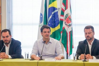 D'Ponta cita pesquisa realizada pela Paraná Pesquisas no Município de Curitiba.