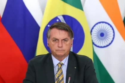 RIC cita pesquisa realizada pela Paraná Pesquisas.