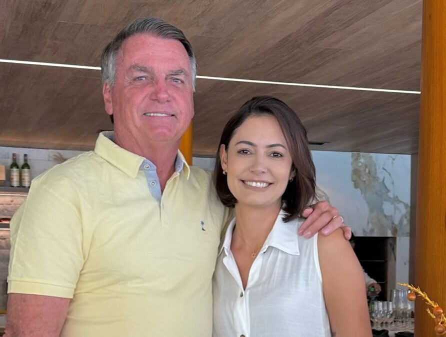 eca5b8a8 jair bolsonaro e michelle bolsonaro foto intagram michellebolsonaro