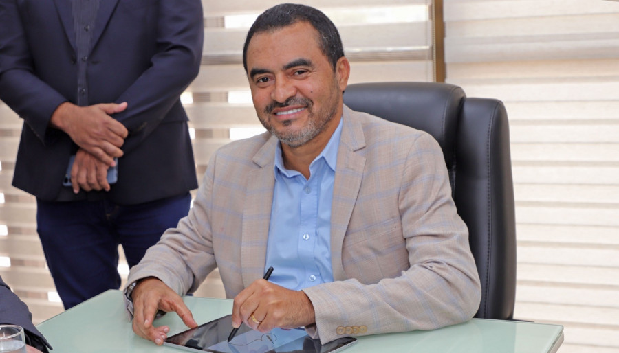 governador wanderlei barbosa durante compromisso oficial