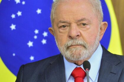 Blog Política PR cita pesquisa realizada pela Paraná Pesquisas.
