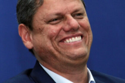 O Fluminense cita pesquisa realizada pela Paraná Pesquisas no Estado de São Paulo.