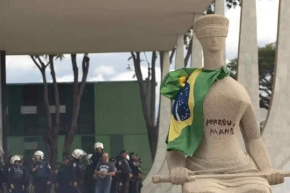 Correio Brasiliense cita pesquisa realizada pela Paraná Pesquisas.