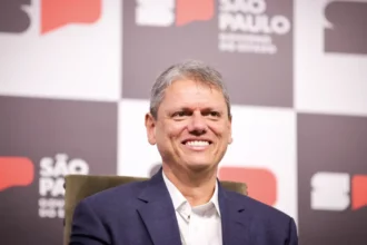 2 TARCISIO DE FREITAS 2025 4 a.jpg