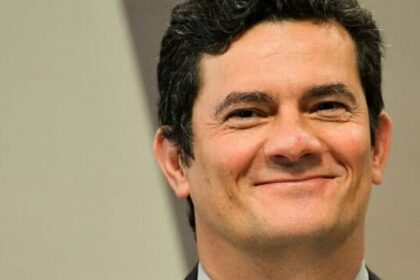 UOL Notícias cita pesquisa realizada pela Paraná Pesquisas no Estado do Paraná.