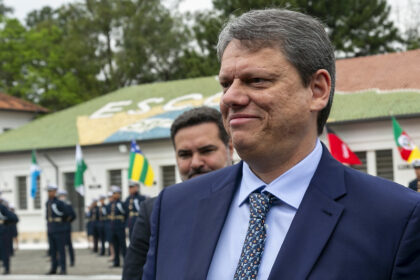 Diário do Poder cita pesquisa realizada pela Paraná Pesquisas.