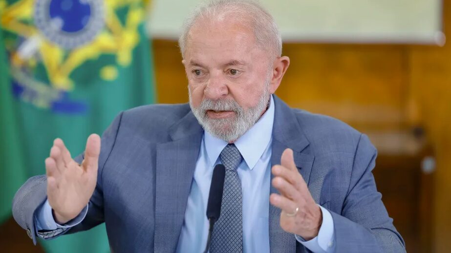 CNN cita pesquisa realizada pela Paraná Pesquisas no Estado do Rio de Janeiro.