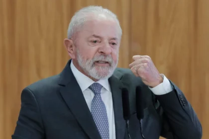 Poder 360 cita pesquisa realizada pela Paraná Pesquisas no Estado do Rio de Janeiro.