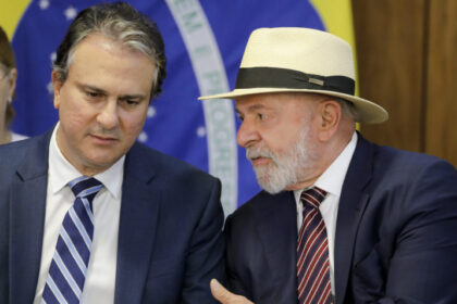 Poder 360 cita pesquisa realizada pela Paraná Pesquisas no Estado do Ceará.