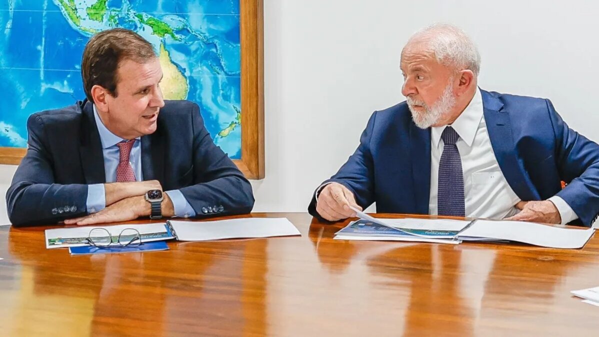 O Palaciano cita pesquisa realizada pela Paraná Pesquisas no Estado do Rio de Janeiro.