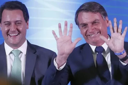 Gazeta do Povo cita pesquisa realizada pela Paraná Pesquisas no Estado do Paraná.