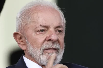 CNN cita pesquisa realizada pela Paraná Pesquisas.