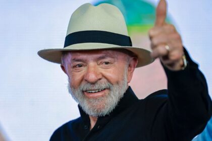 Folha PE cita pesquisa realizada pela Paraná Pesquisas no Estado do Paraná.