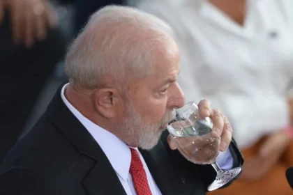 Blog do Prisco cita pesquisa realizada pela Paraná Pesquisas.