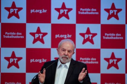 Investing cita pesquisa realizada pela Paraná Pesquisas no Estado de São Paulo.